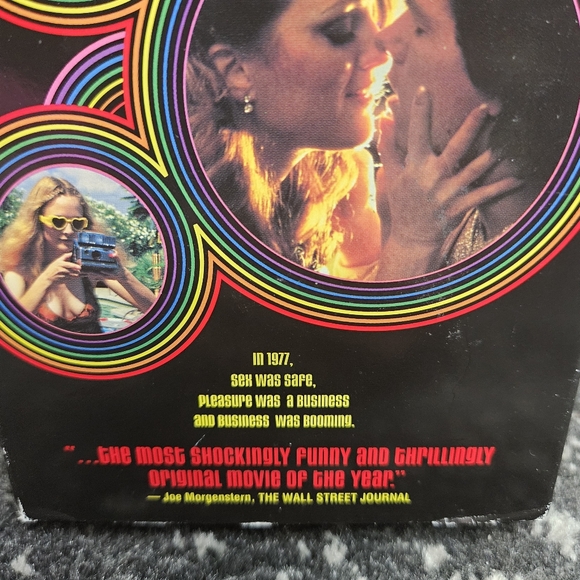 Boogie Nights VHS Mark Walberg Burt Reynolds Julianne Moore Rated R Movie - Picture 8 of 10